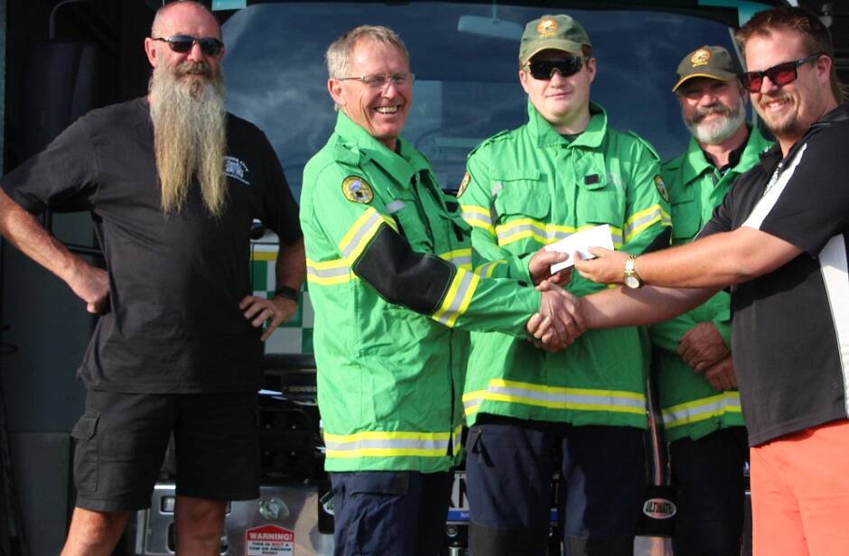 Spanner Tanner, Frank Fleming, Sam Pearce , Jason Thom and Matt Potbury with the $2000 donation to the Inverell VRA.
